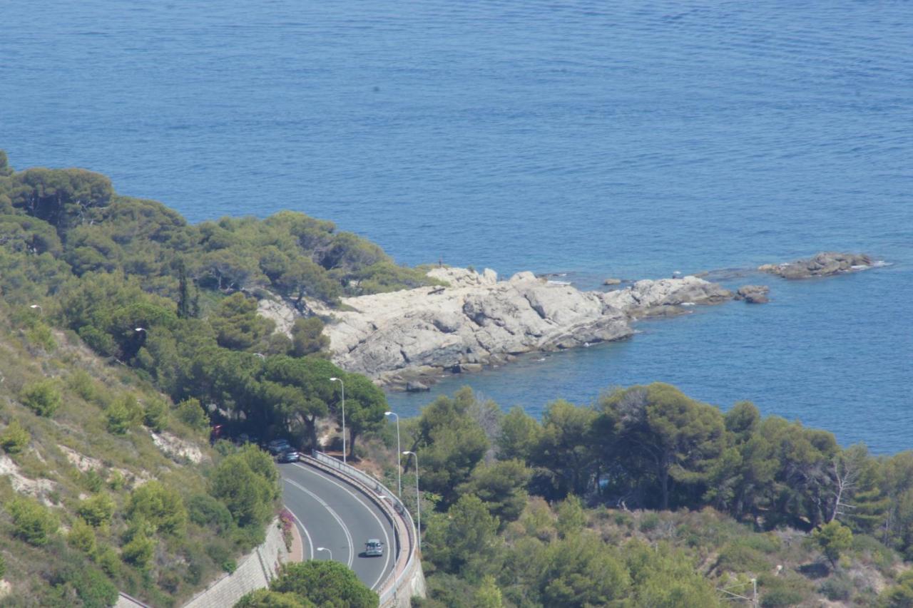 Apartamento Total Sea View Grimaldi Ventimiglia Exterior foto