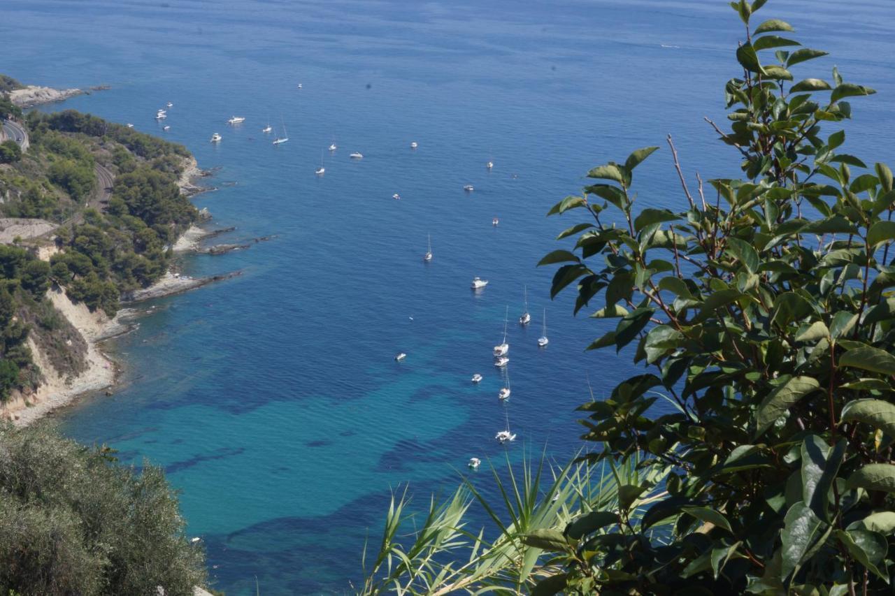 Apartamento Total Sea View Grimaldi Ventimiglia Exterior foto