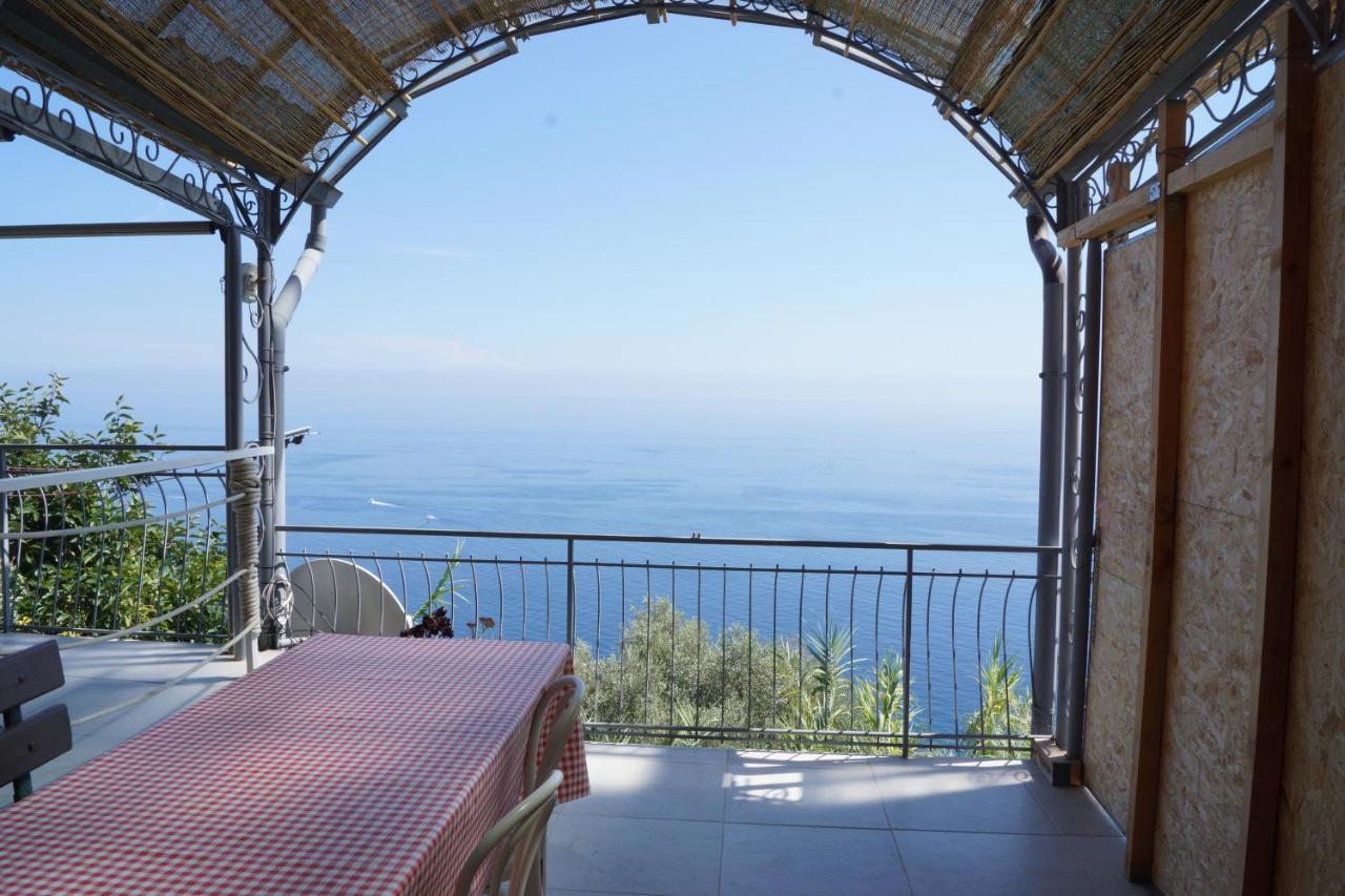 Apartamento Total Sea View Grimaldi Ventimiglia Exterior foto