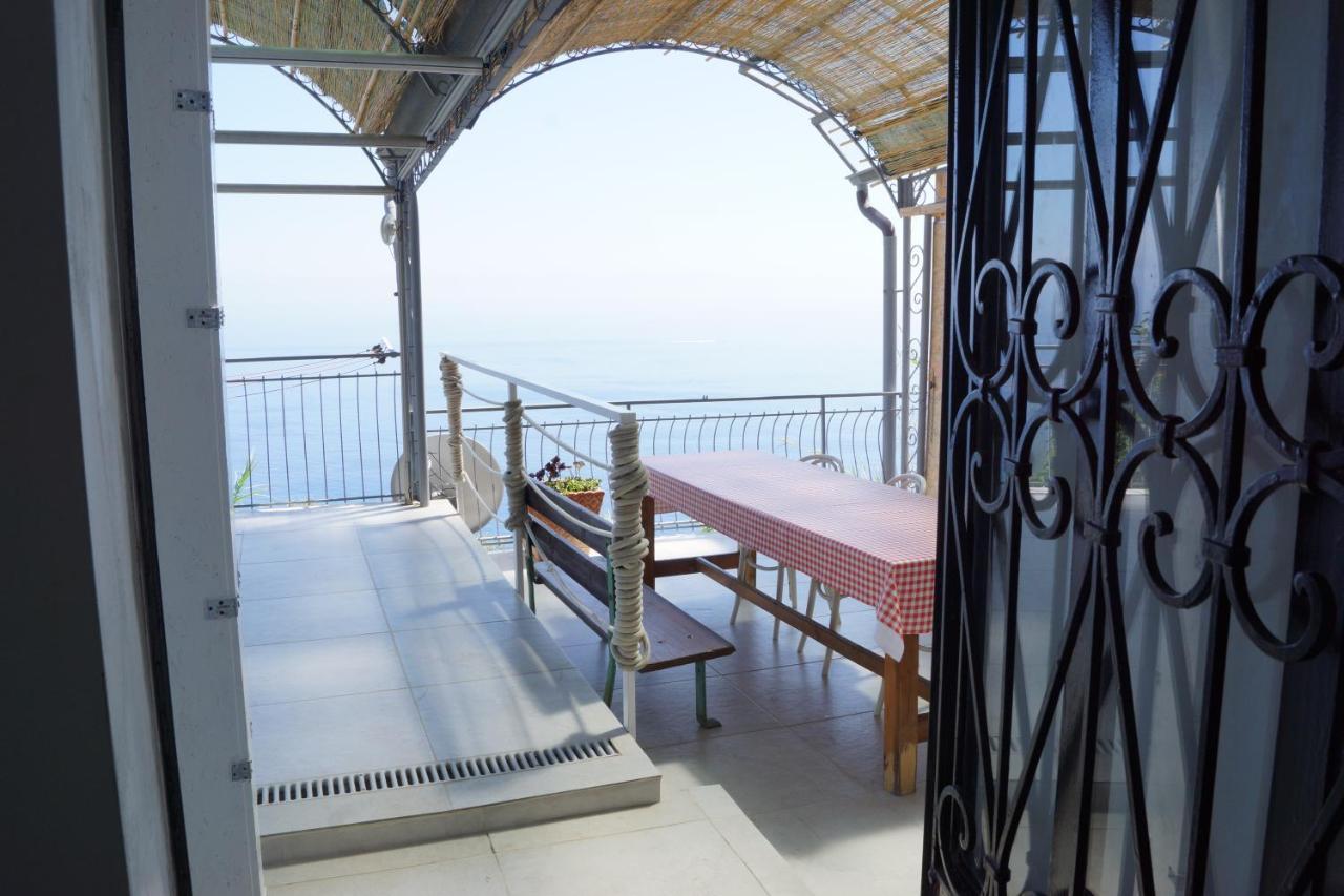 Apartamento Total Sea View Grimaldi Ventimiglia Exterior foto