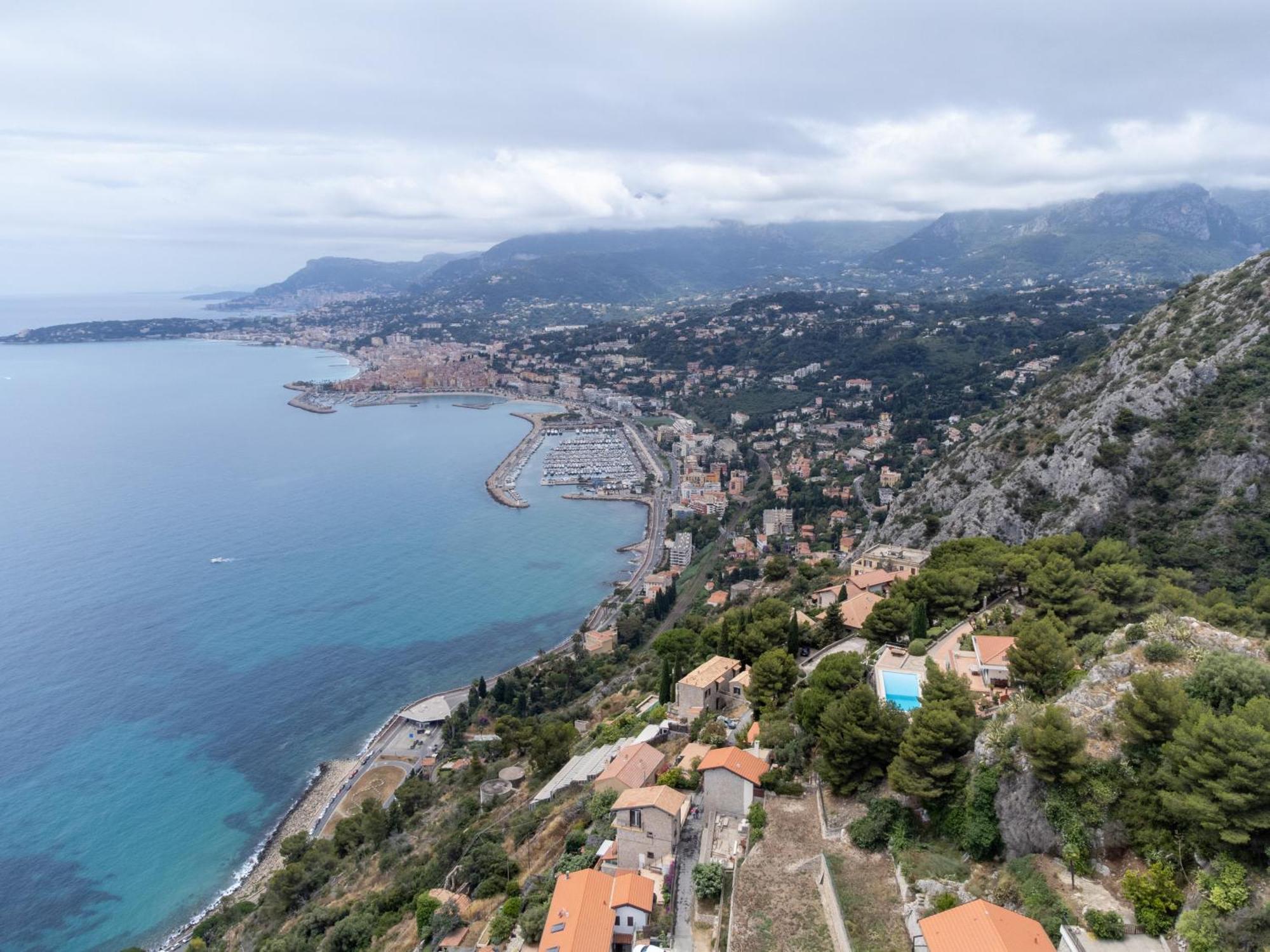 Apartamento Total Sea View Grimaldi Ventimiglia Exterior foto